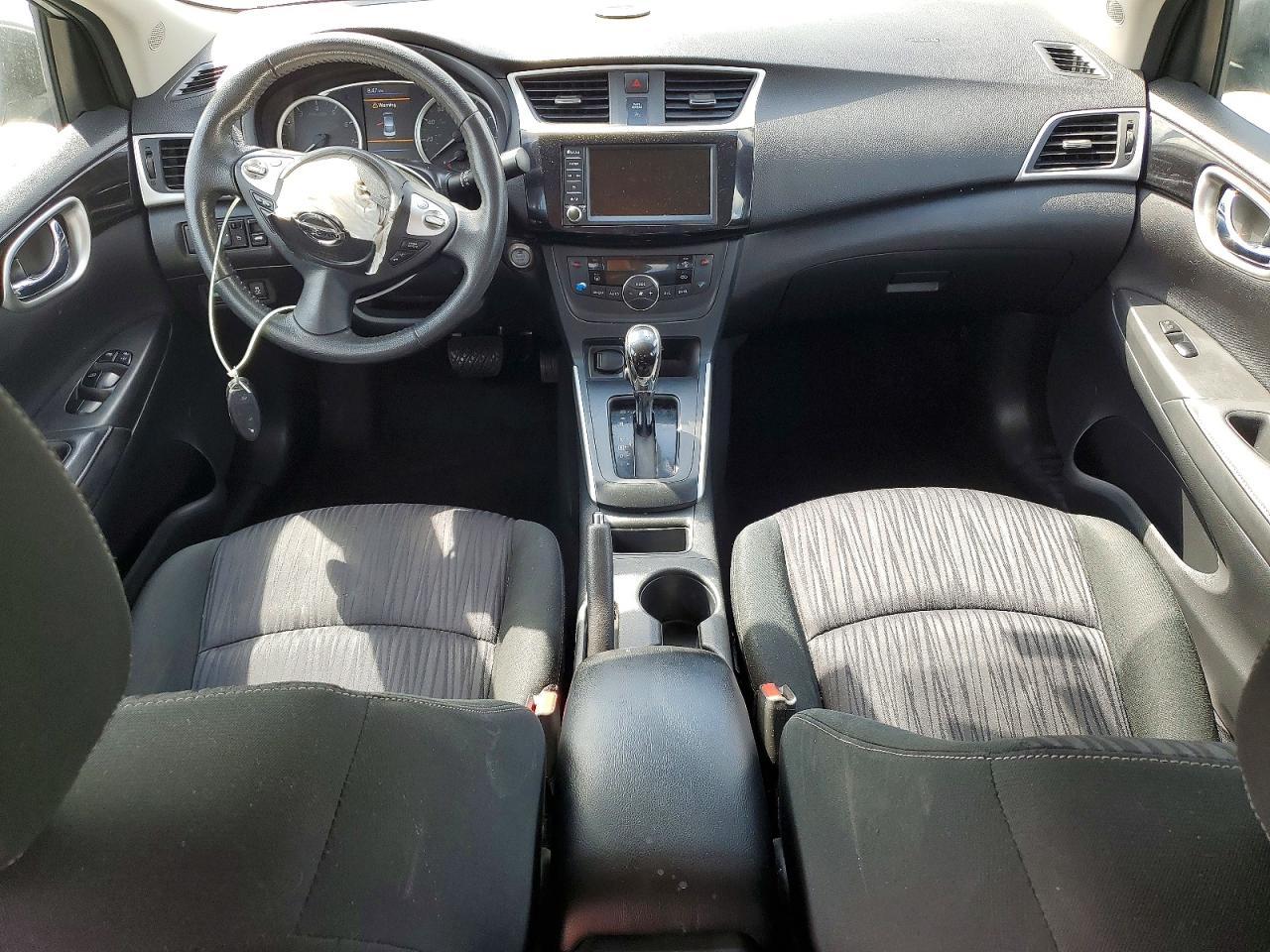2019 Nissan Sentra Sv - zdjęcie 7