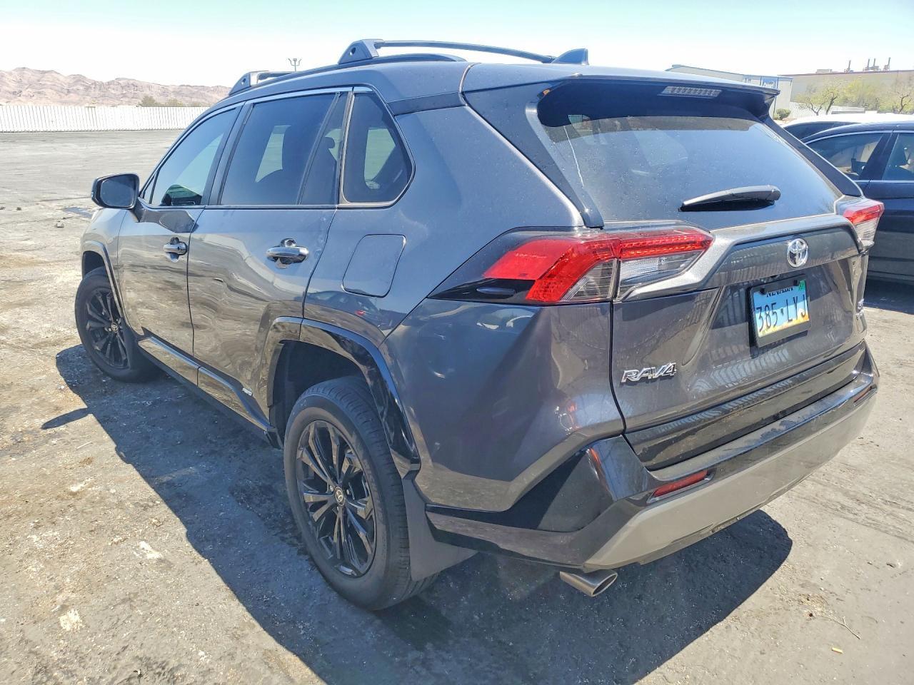 2025 Toyota Rav4 Se - zdjęcie 2