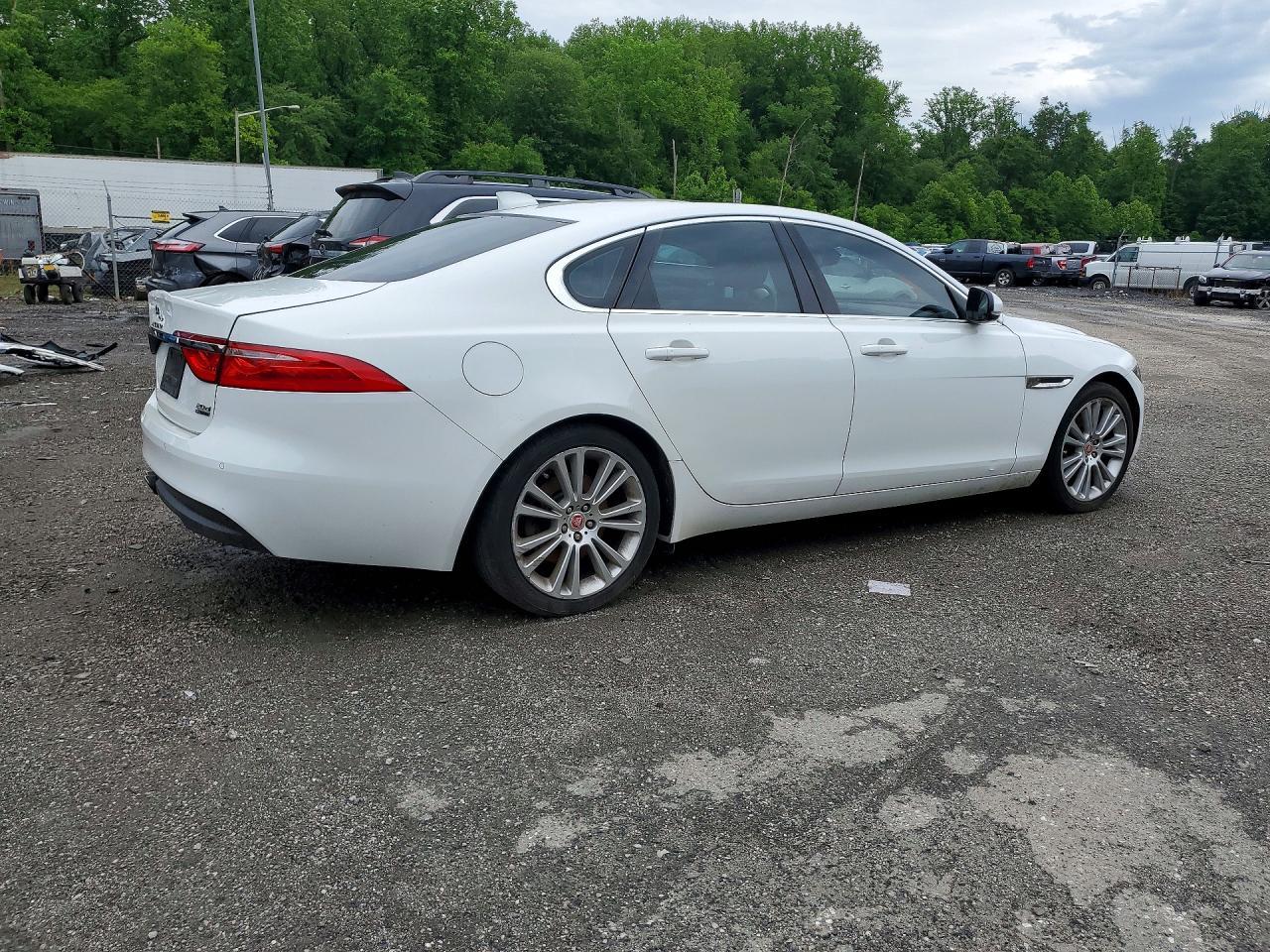 2017 Jaguar Xf Prestige - zdjęcie 3