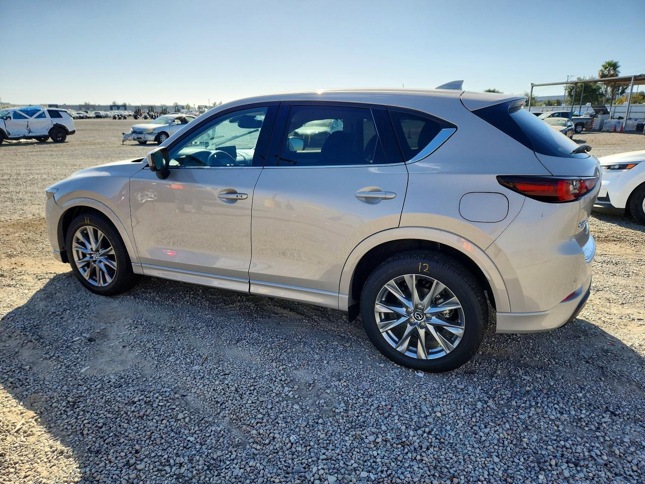 2025 Mazda Cx-5 Premium Plus - zdjęcie 2