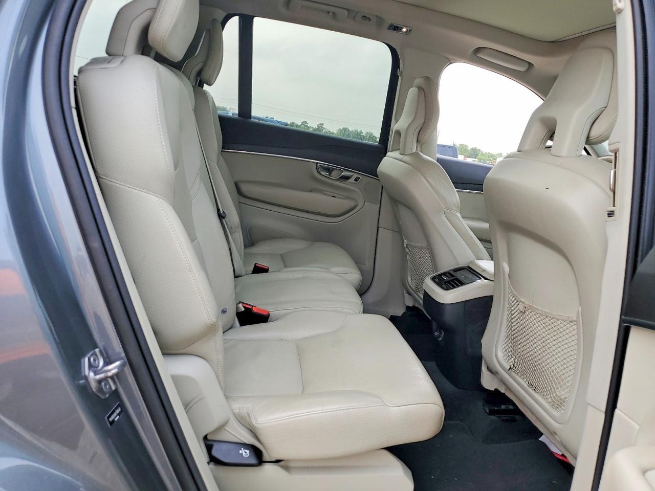 2020 Volvo Xc90 T5 Momentum - zdjęcie 11