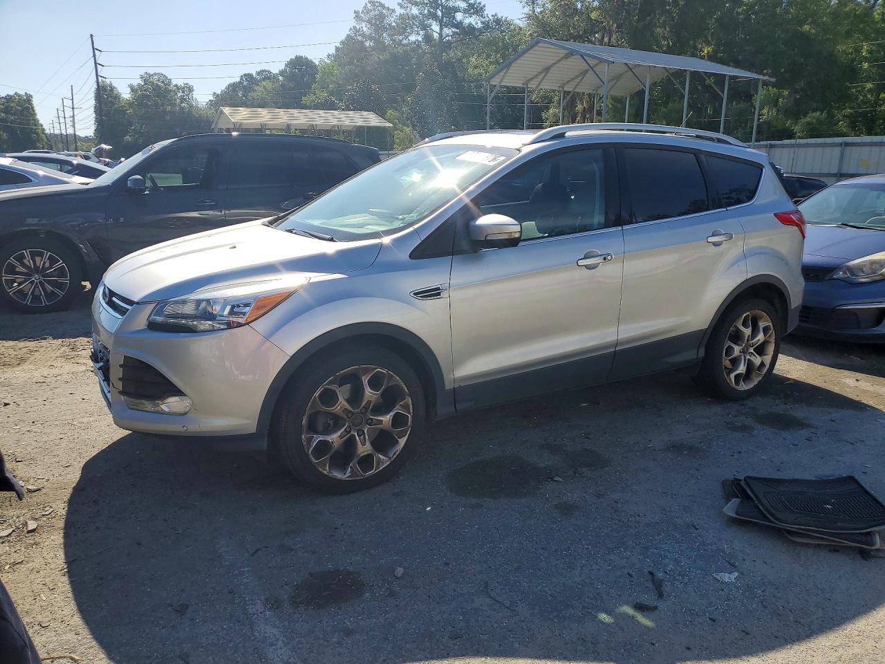 2015 Ford Escape Titanium - zdjęcie główne
