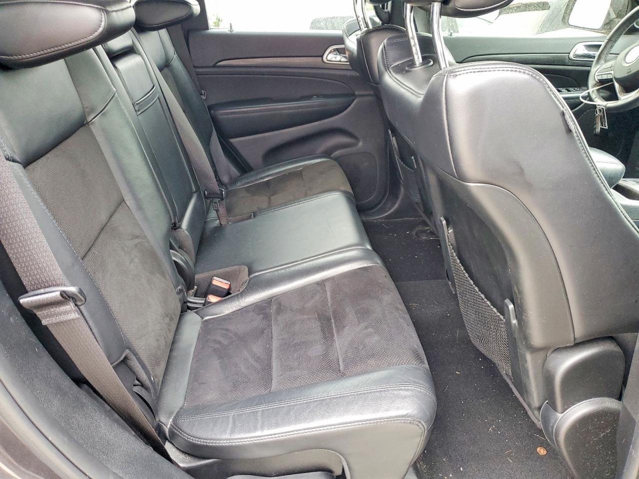 2019 Jeep Grand Cherokee Laredo - zdjęcie 10