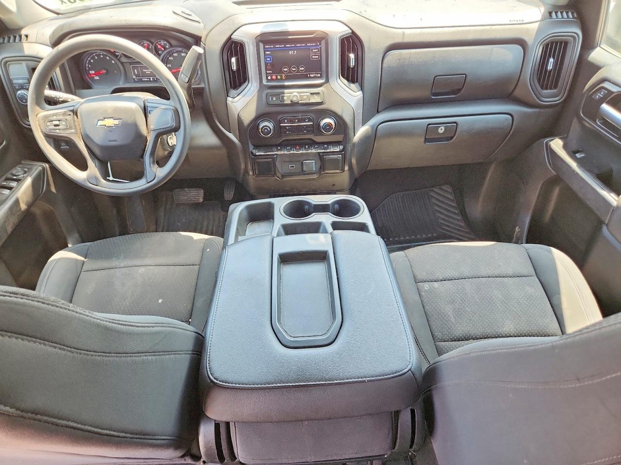2020 Chevrolet Silverado C1500 Custom - zdjęcie 8
