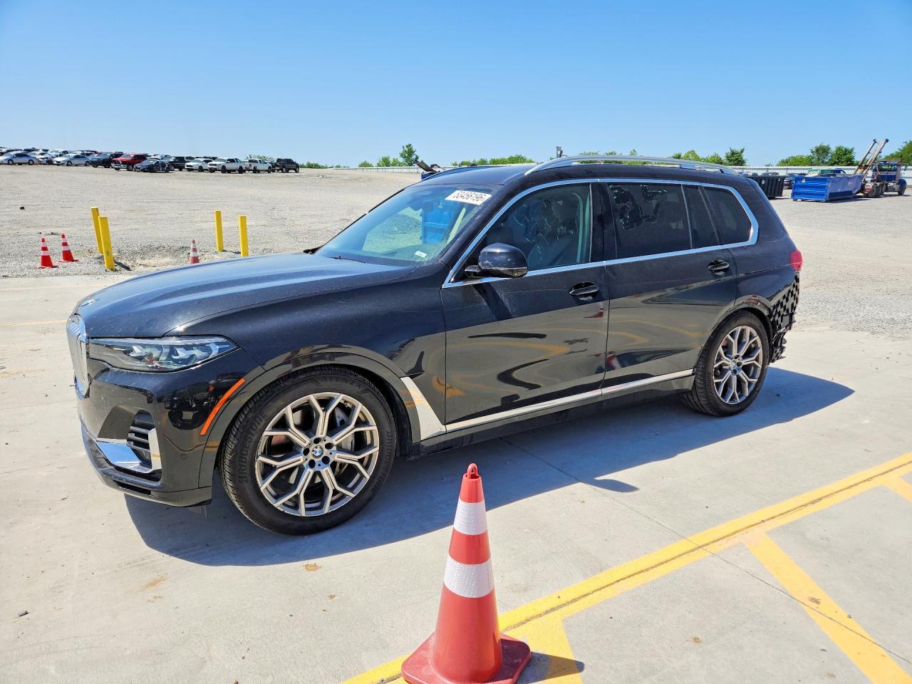 2020 BMW X7 xDrive40I - zdjęcie główne