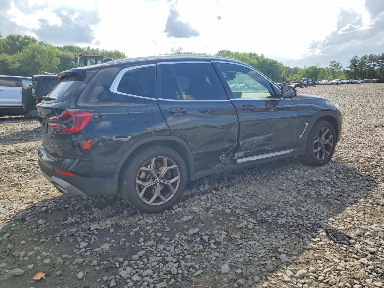 2022 BMW X3 xDrive30I - zdjęcie 3