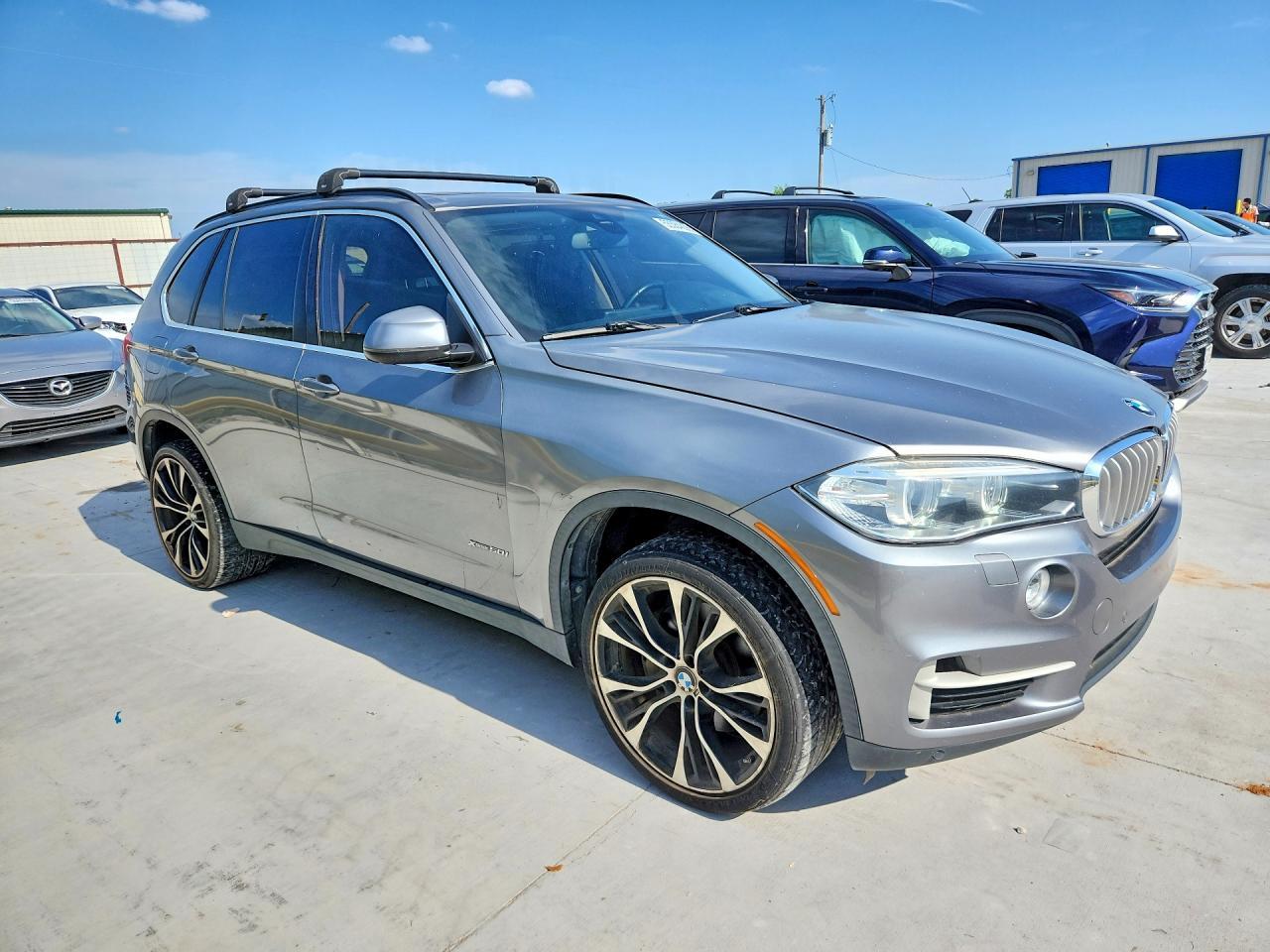 2015 BMW X5 xDrive50I - zdjęcie 4