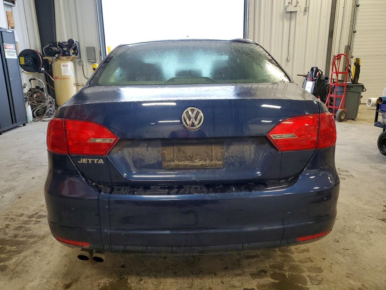 2013 Volkswagen Jetta Base - zdjęcie 6