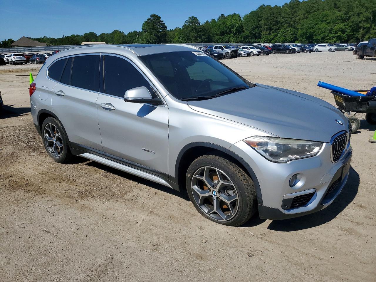 2017 BMW X1 Sdrive28I - zdjęcie 4