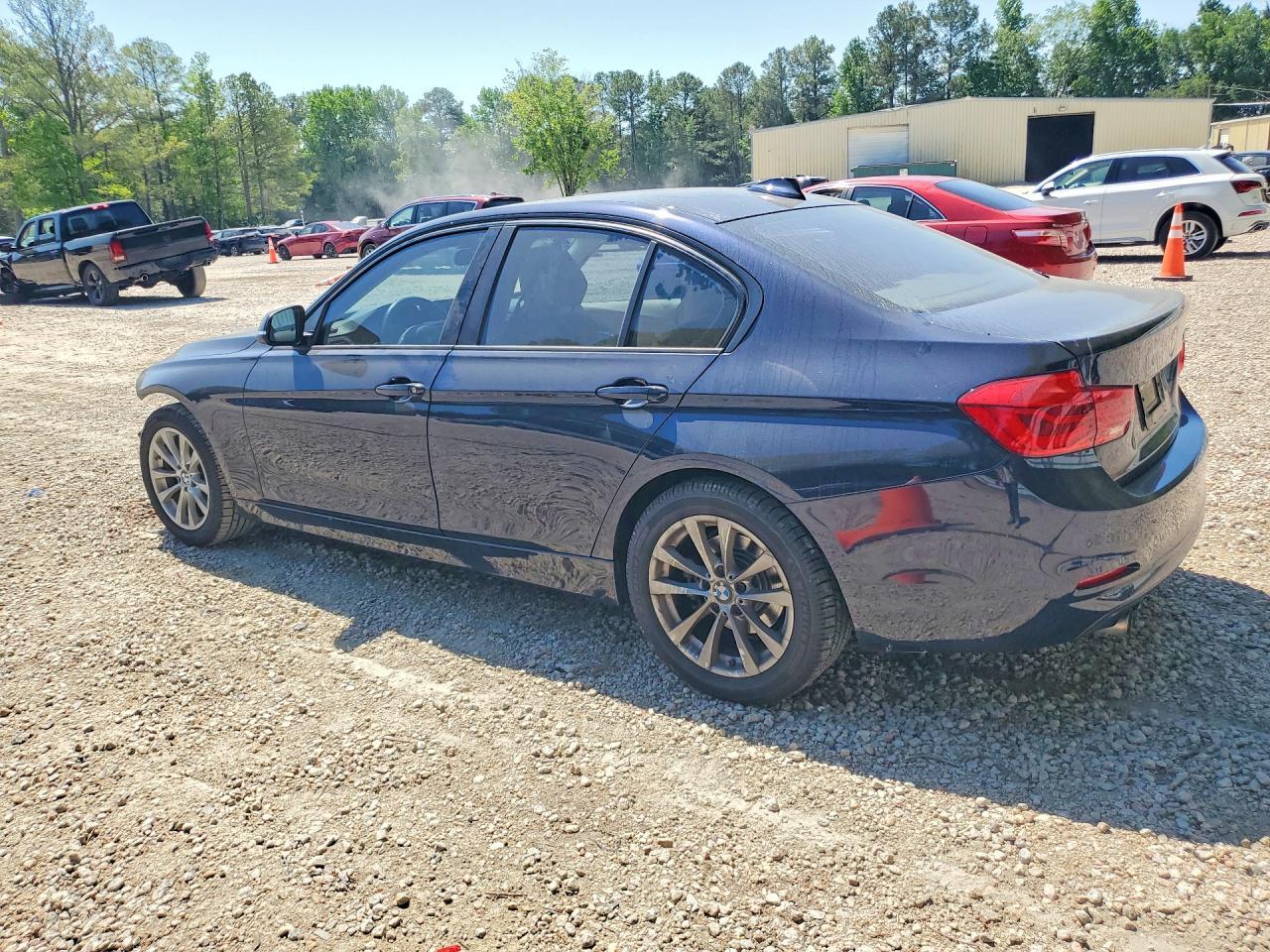 2016 BMW 320 I - zdjęcie 2