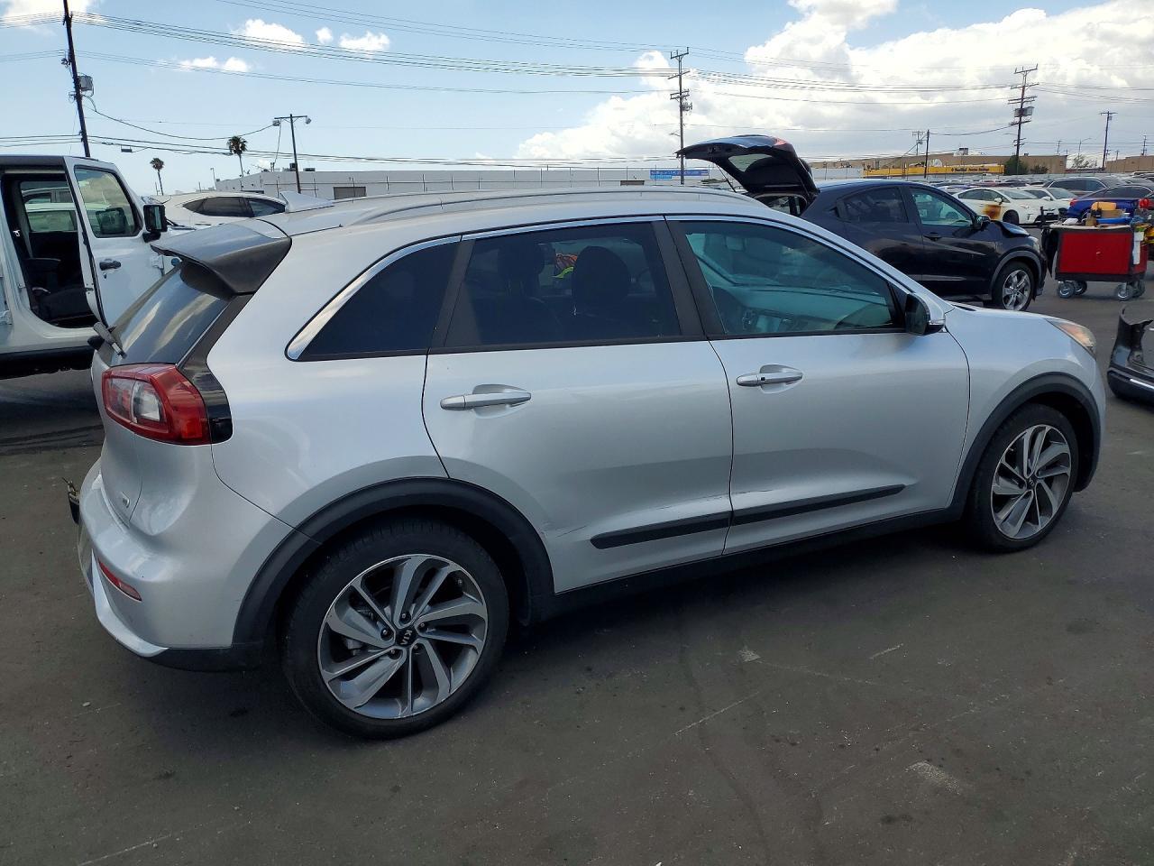 2017 Kia Niro Ex Touring - zdjęcie 3