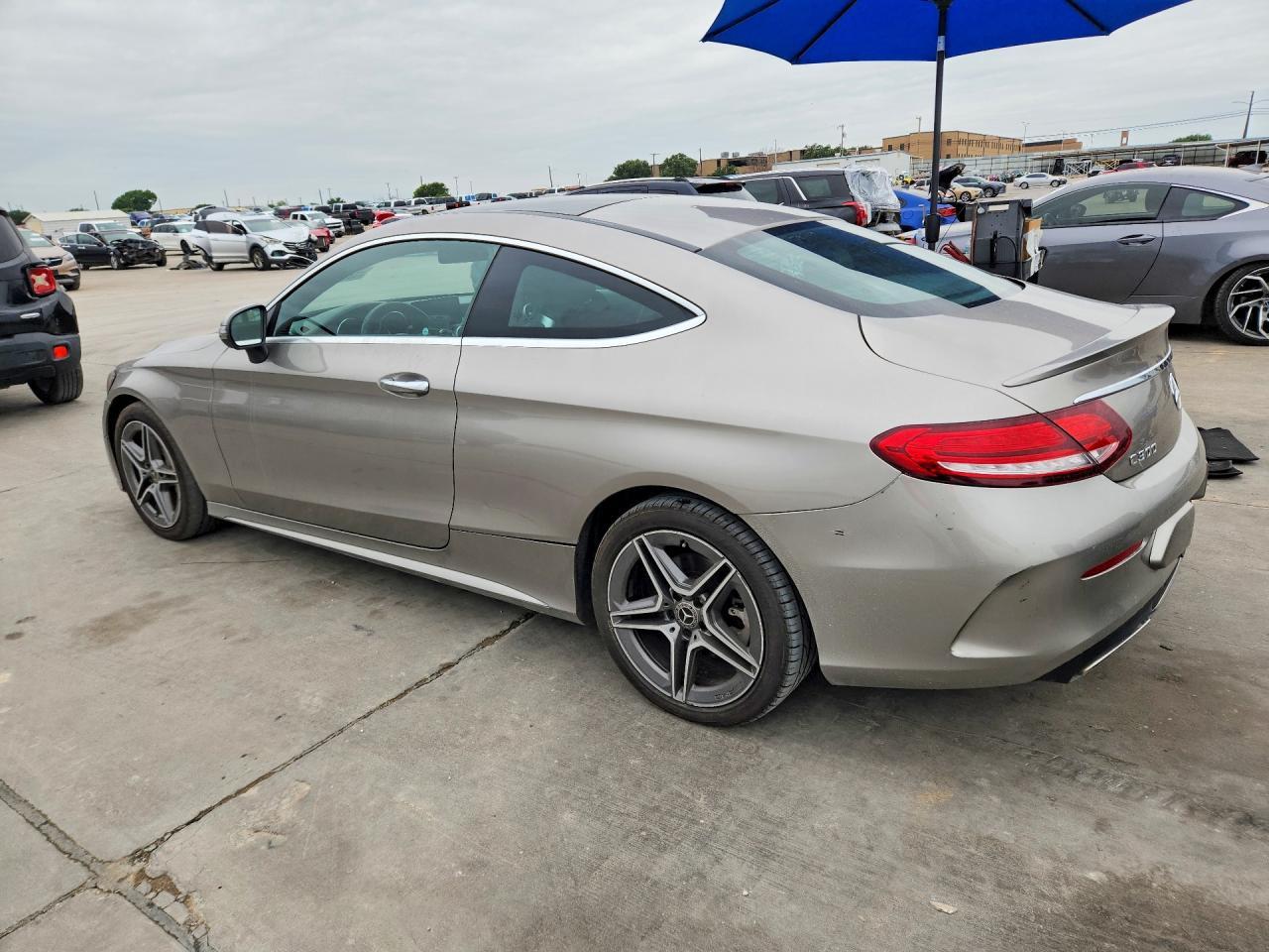 2019 Mercedes-Benz C 300 4Matic - zdjęcie 2