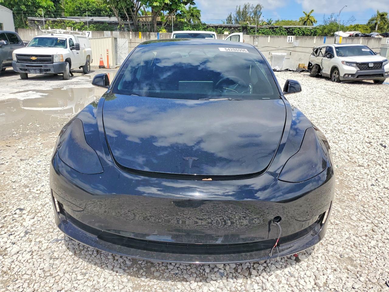 2023 Tesla Model 3 - zdjęcie 5