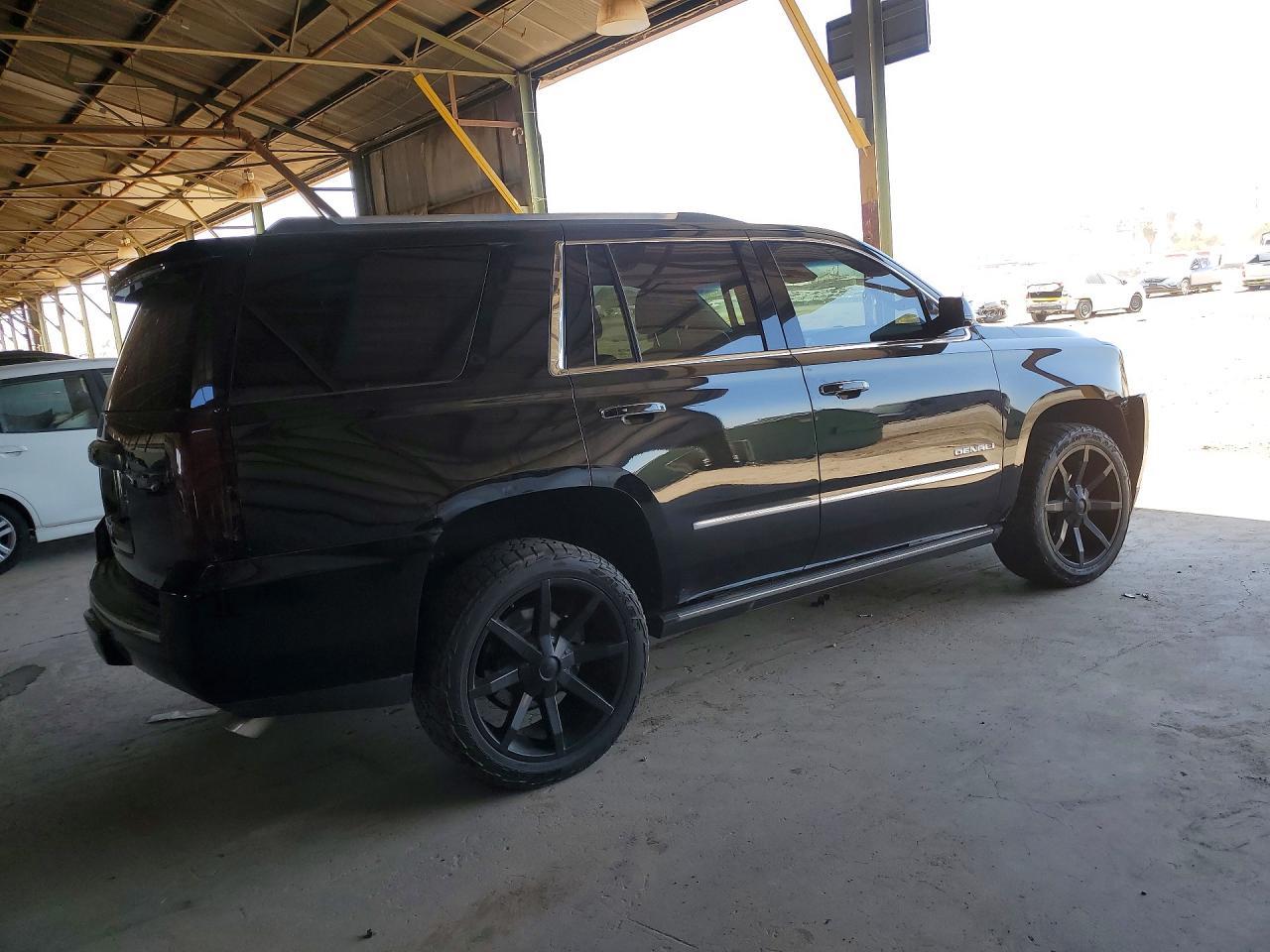 2015 GMC Yukon Denali - zdjęcie 3