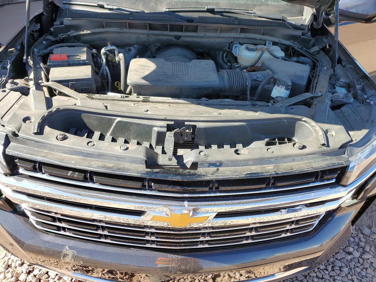 2023 Chevrolet Suburban C1500 Lt - zdjęcie 12