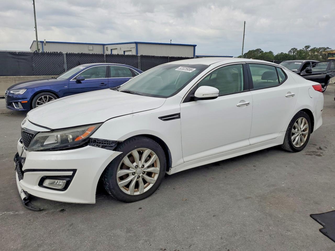 2015 Kia Optima - zdjęcie główne