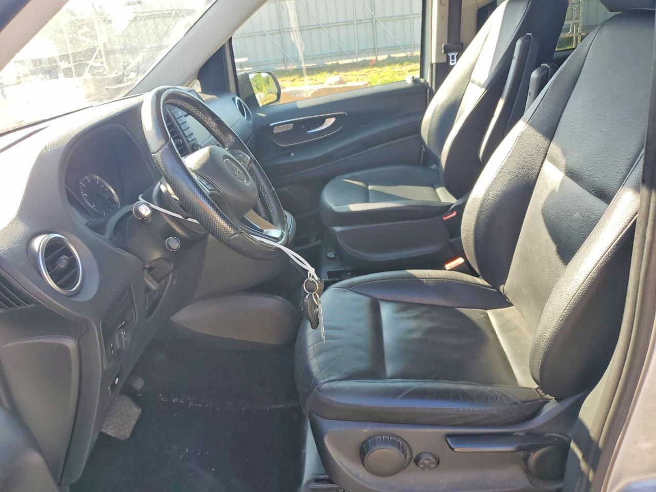 2017 Mercedes-Benz Metris - zdjęcie 7