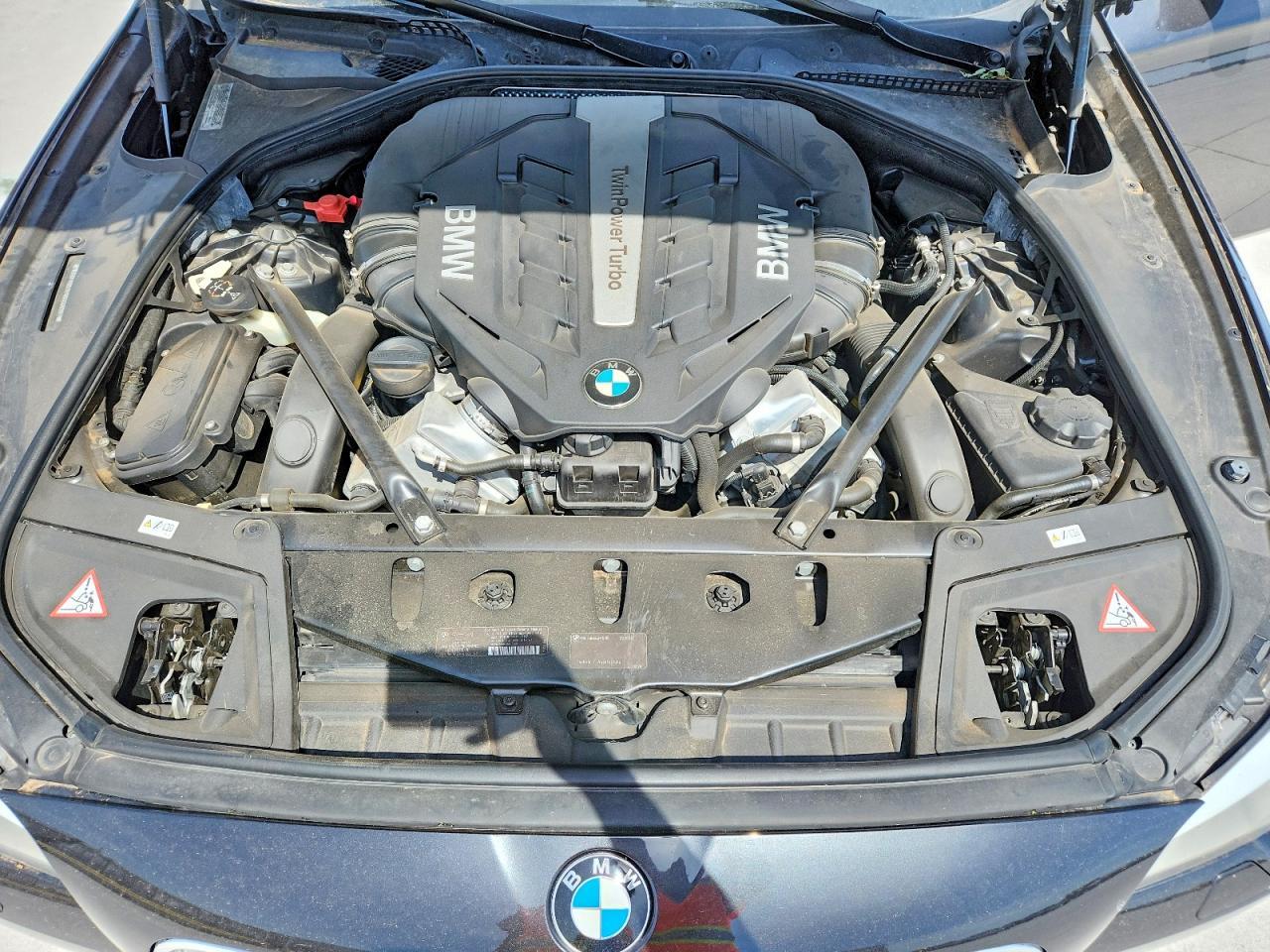 2013 BMW 550 - zdjęcie 11