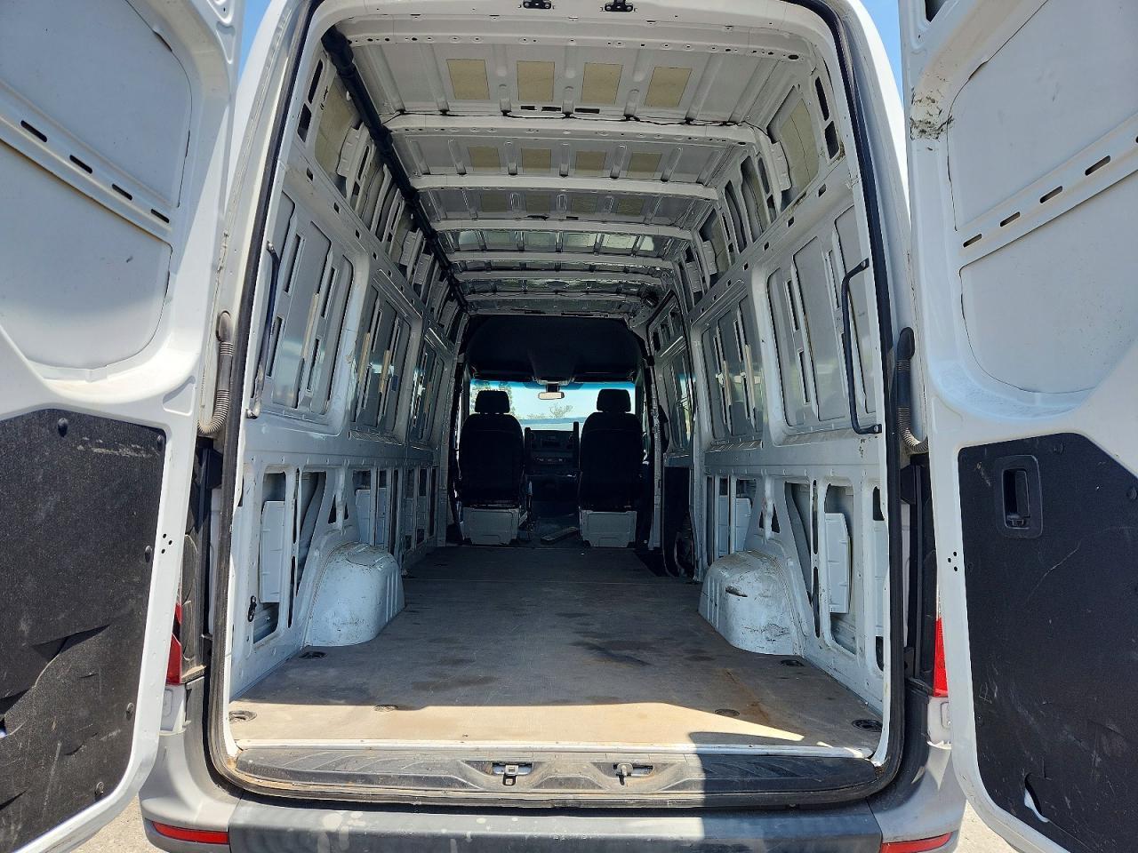 2022 Mercedes-Benz Sprinter 2500 - zdjęcie 10