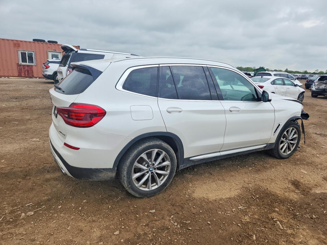 2019 BMW X3 xDrive30I - zdjęcie 3