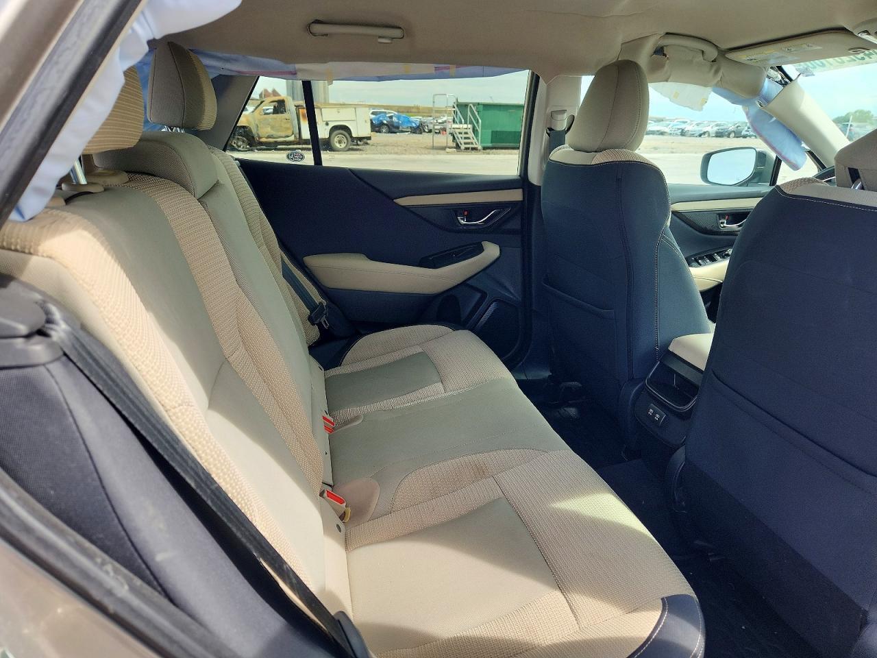 2020 Subaru Outback Premium - zdjęcie 11
