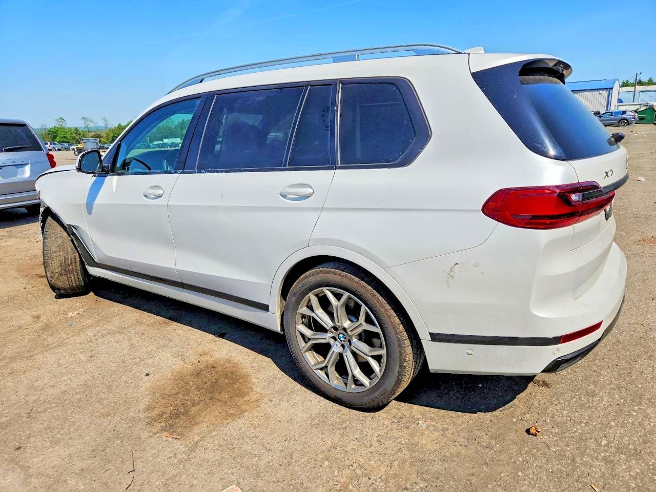 2019 BMW X7 xDrive50I - zdjęcie 2