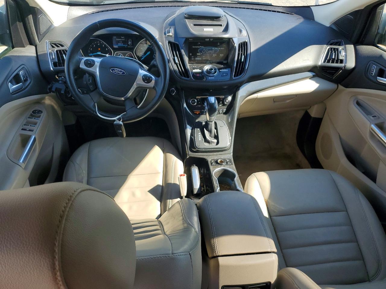 2015 Ford Escape Titanium - zdjęcie 8