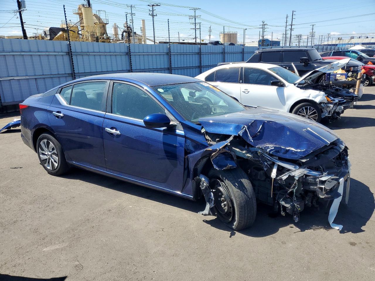2021 Nissan Altima S - zdjęcie 4