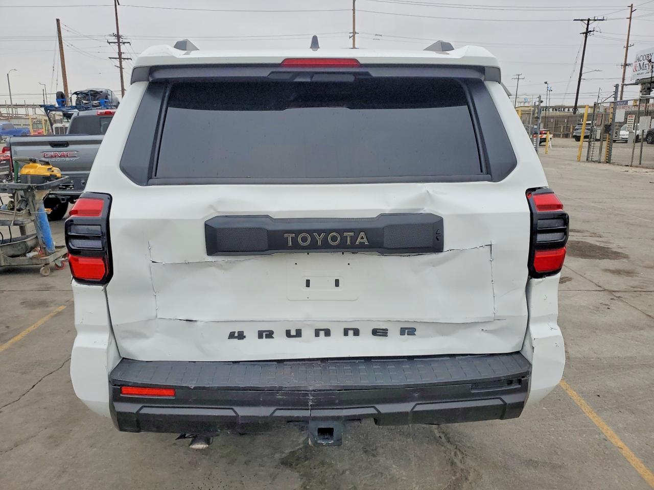2025 Toyota 4Runner Sr5 - zdjęcie 6
