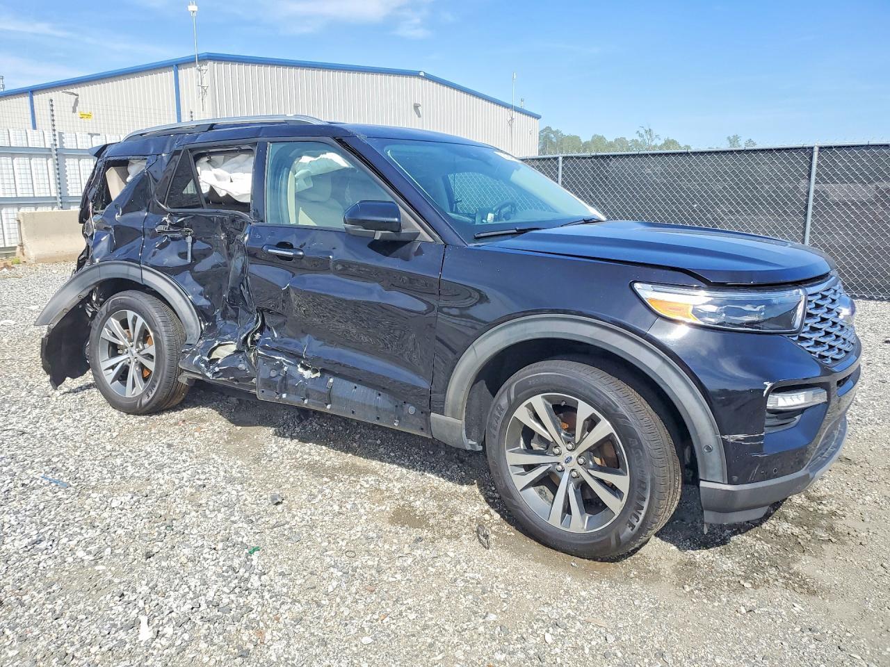 2020 Ford Explorer Platinum - zdjęcie 7