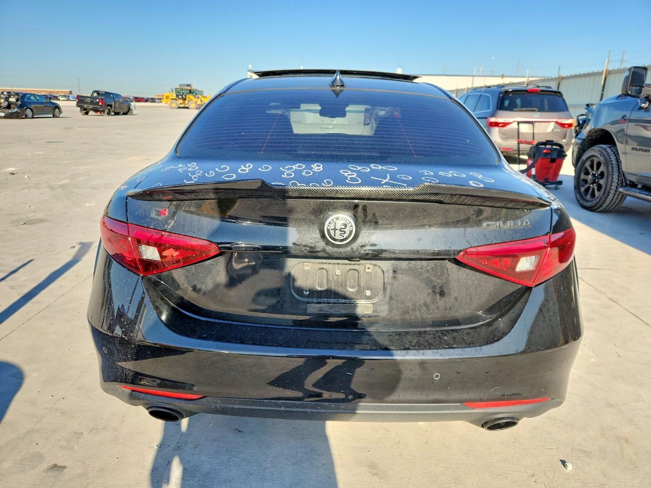 2019 Alfa Romeo Giulia Ti - zdjęcie 6