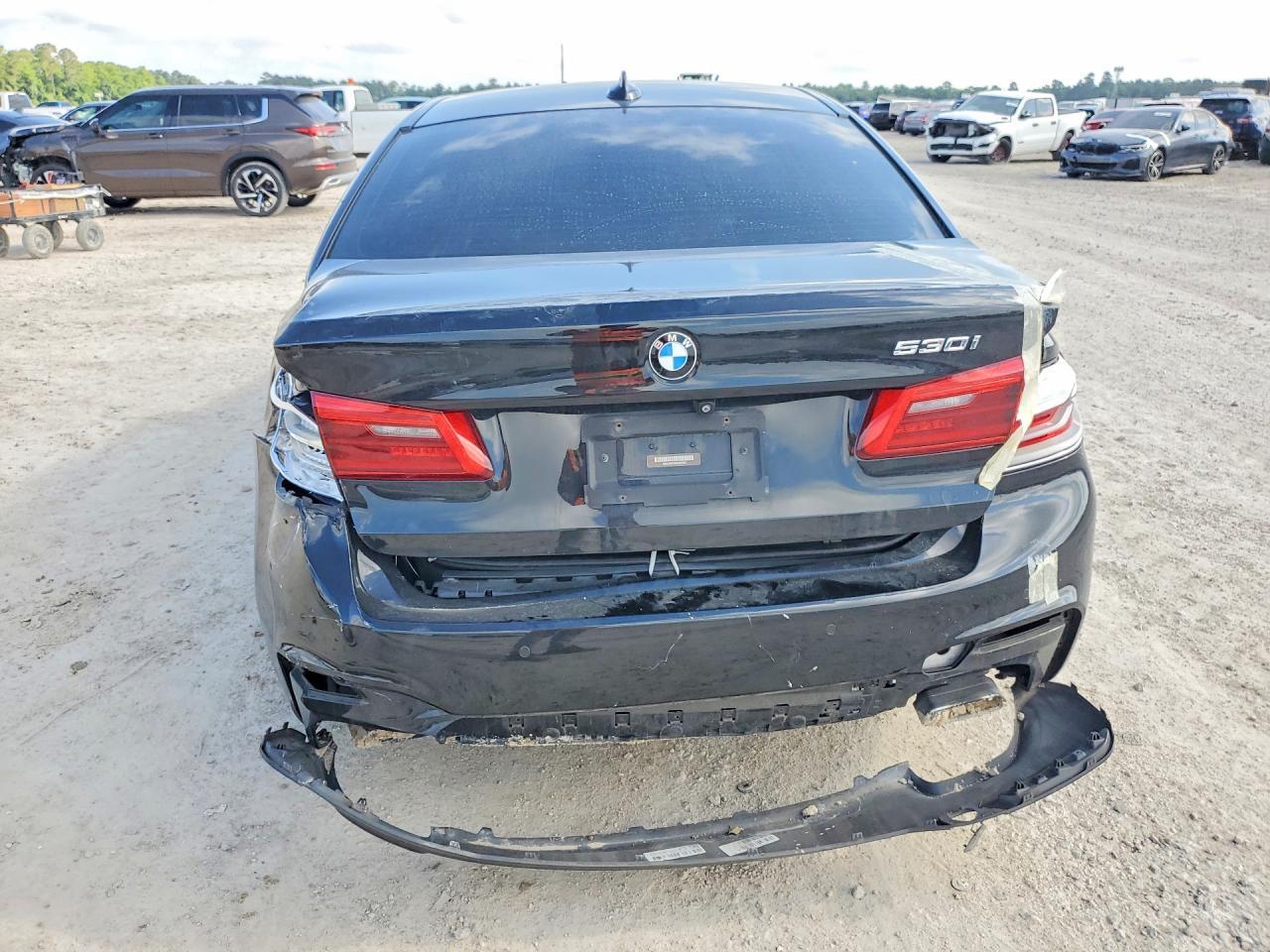 2017 BMW 530 I - zdjęcie 6