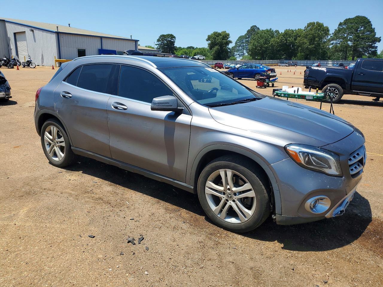 2018 Mercedes-Benz Gla 250 4Matic - zdjęcie 4