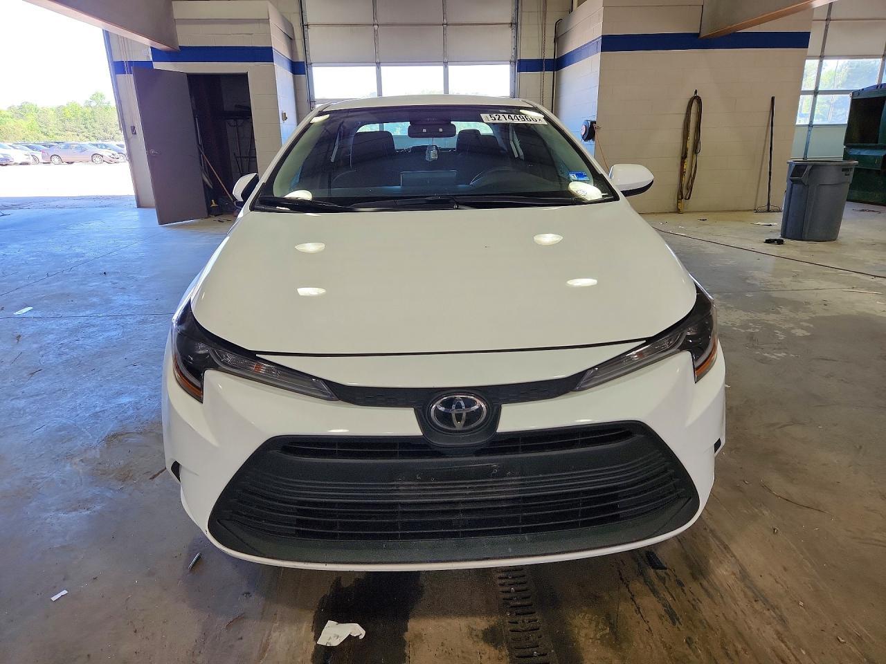 2025 Toyota Corolla Le - zdjęcie 5