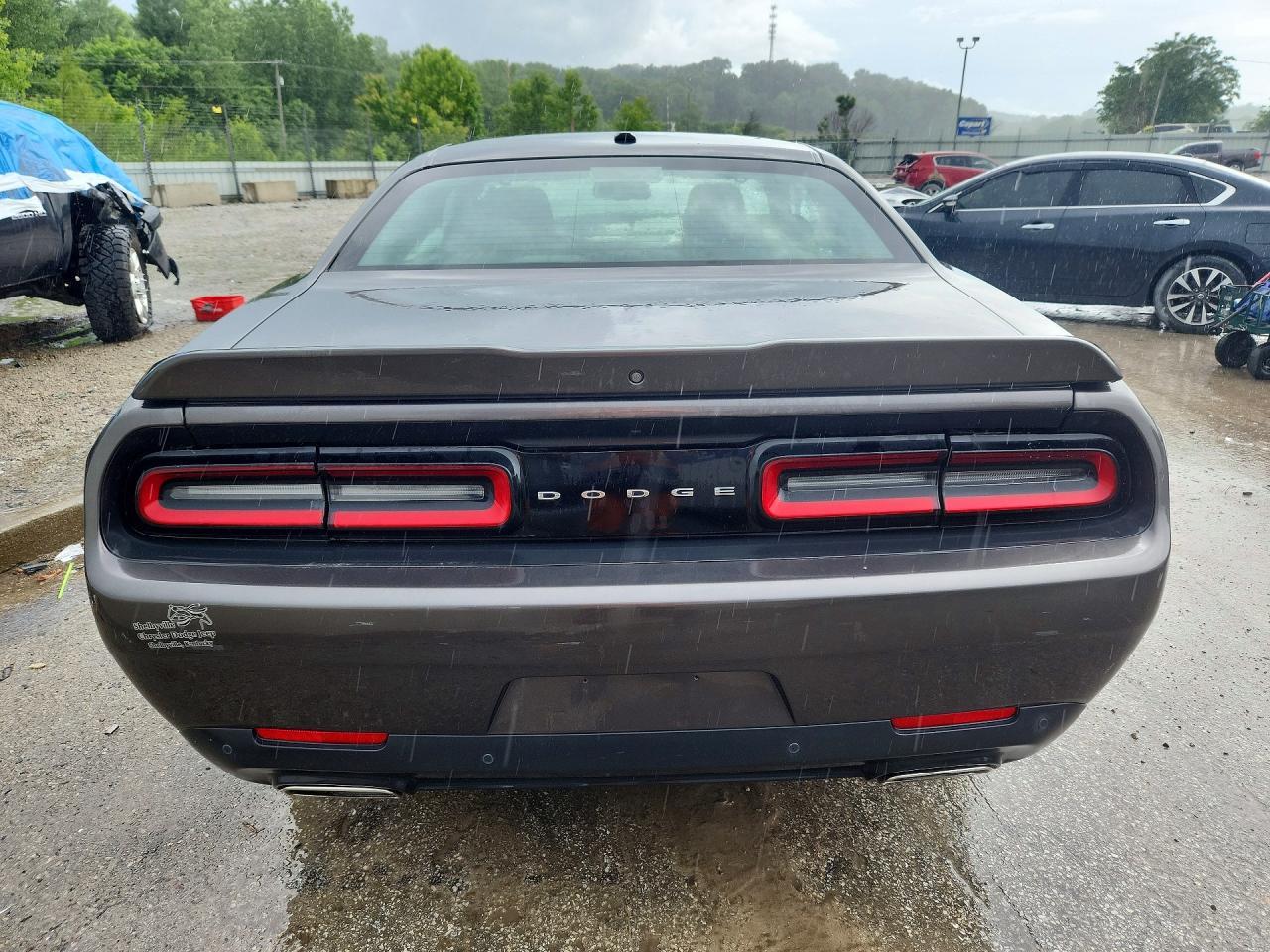 2021 Dodge Challenger Sxt - zdjęcie 6