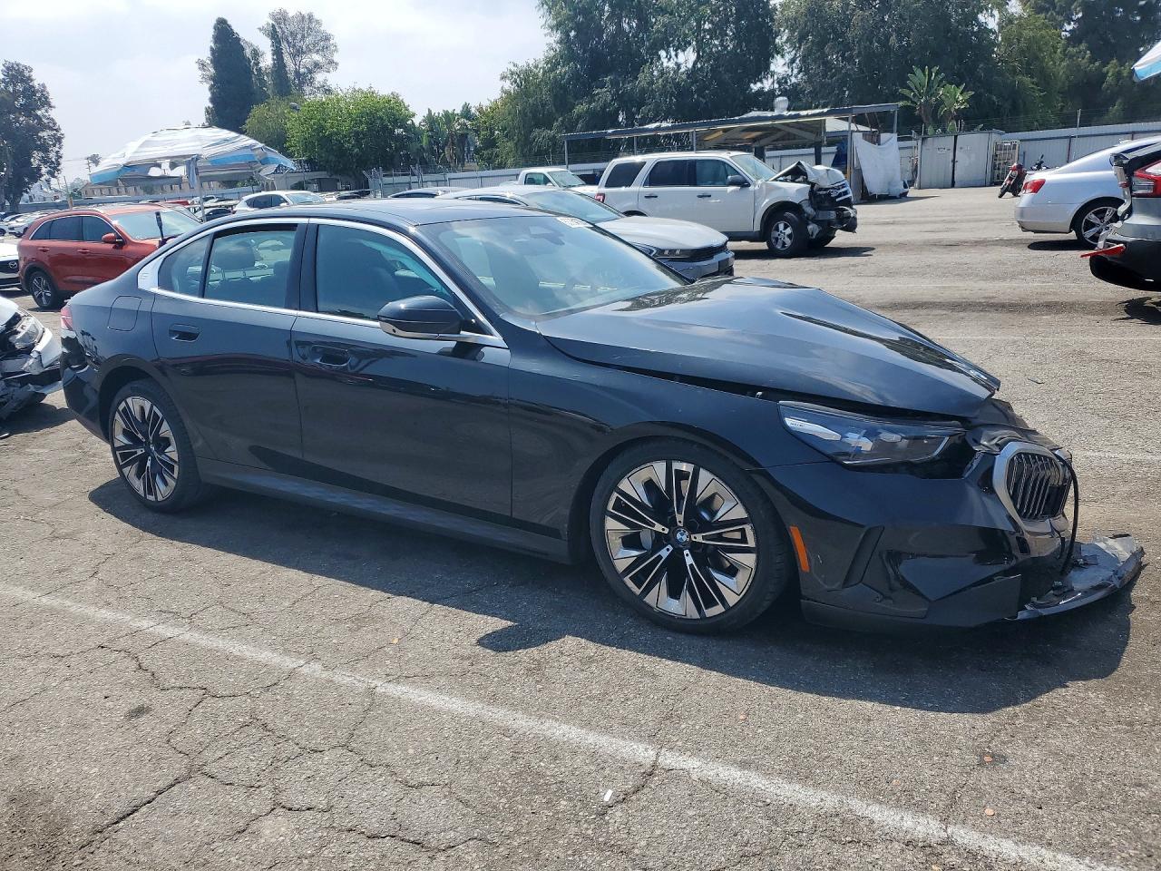 2025 BMW 530 I - zdjęcie 4