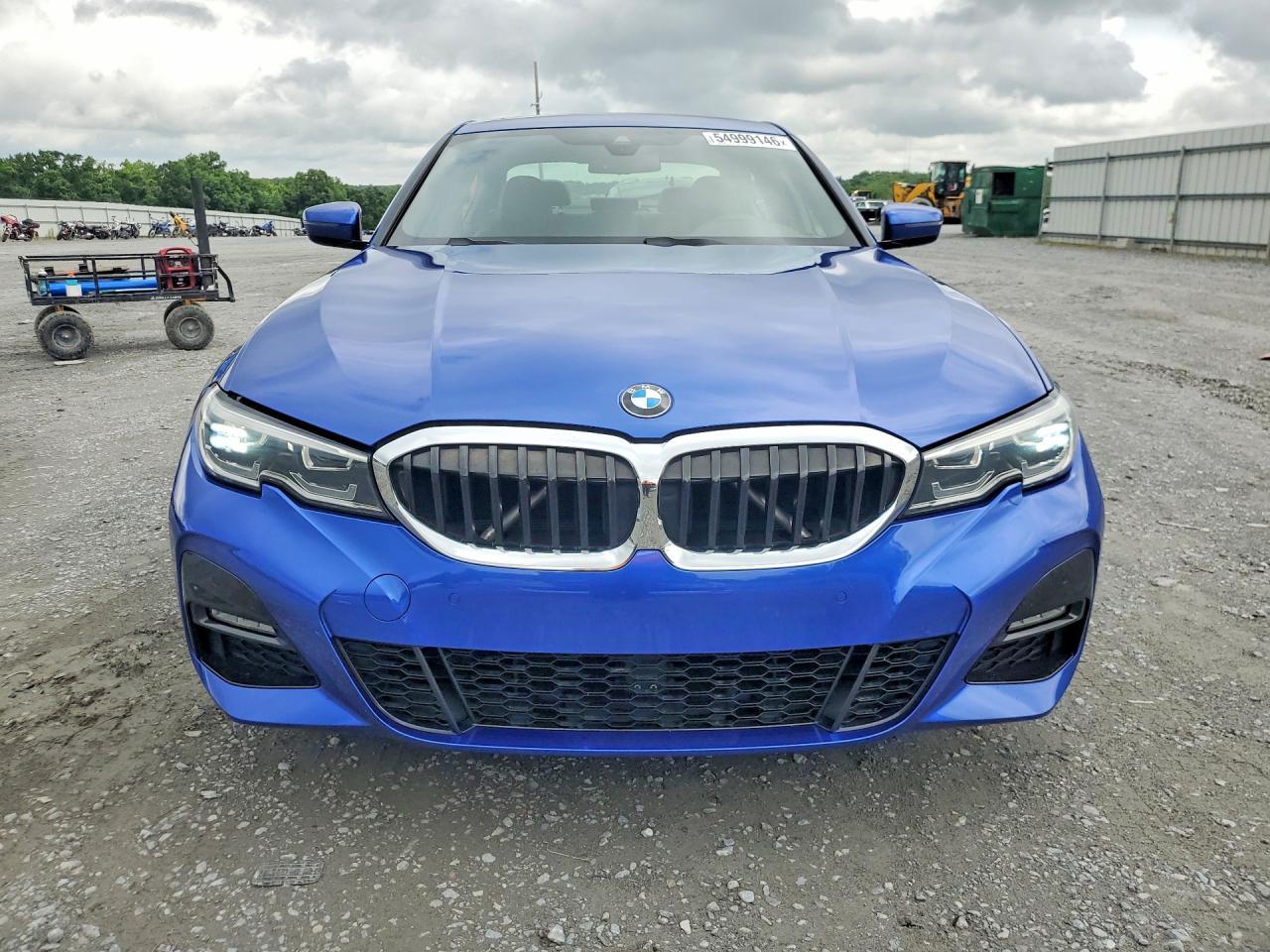 2022 BMW 330I - zdjęcie 5