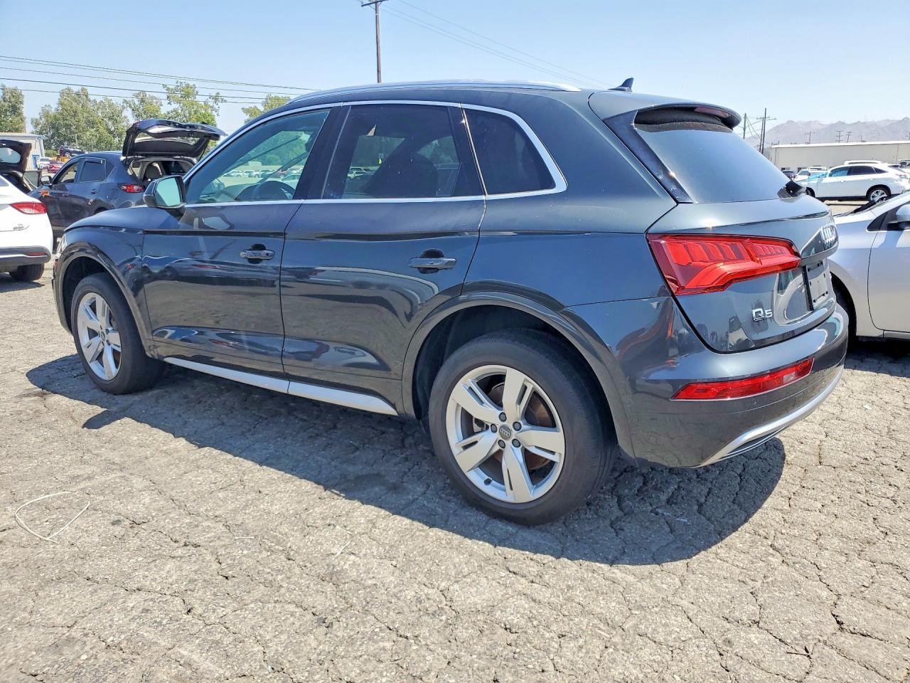 2018 Audi Q5 Premium Plus - zdjęcie 2