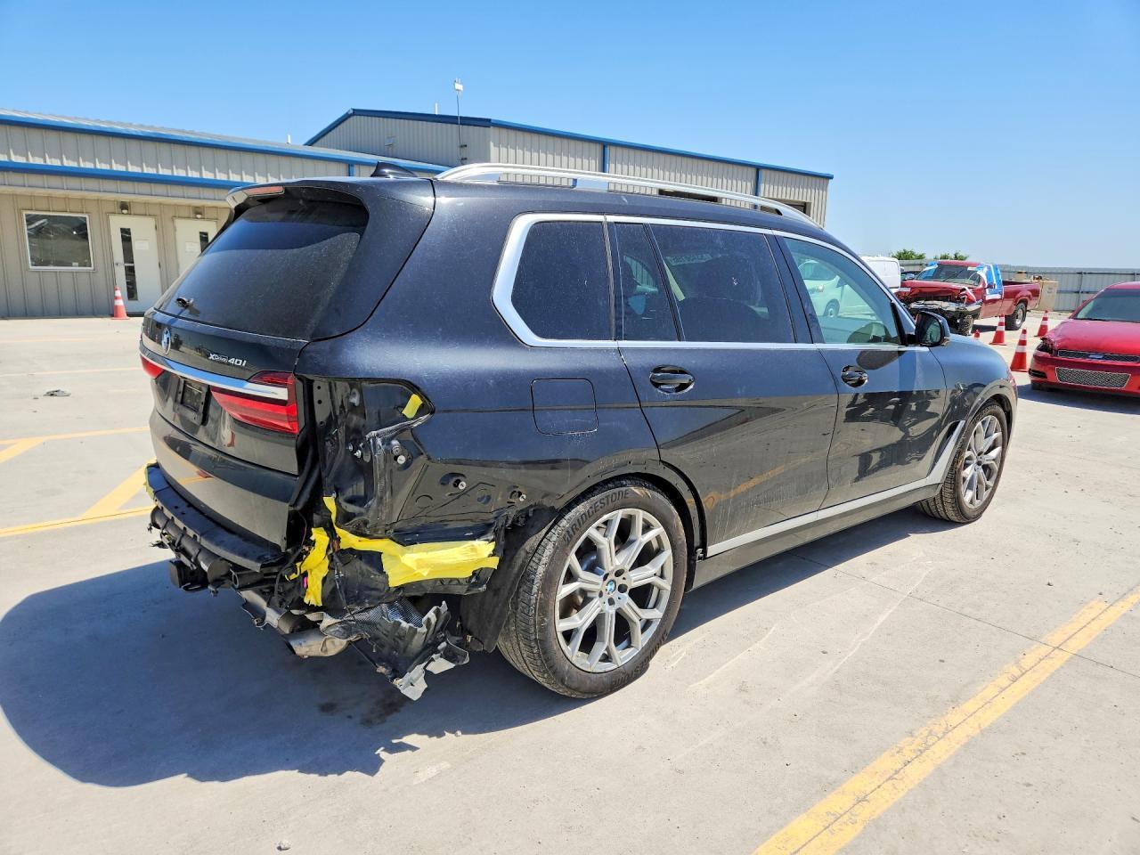 2020 BMW X7 xDrive40I - zdjęcie 3