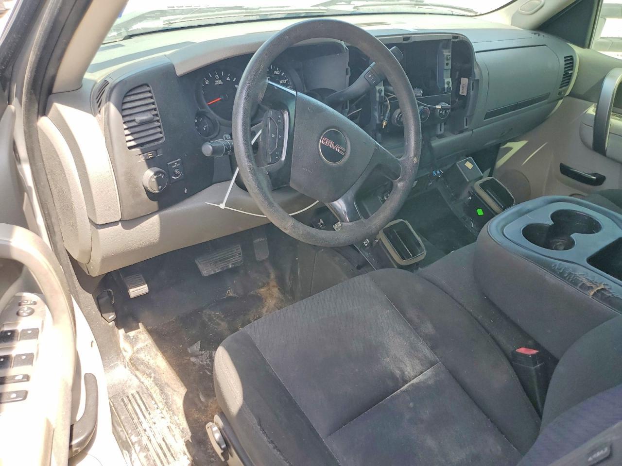 2013 GMC Sierra K1500 - zdjęcie 8