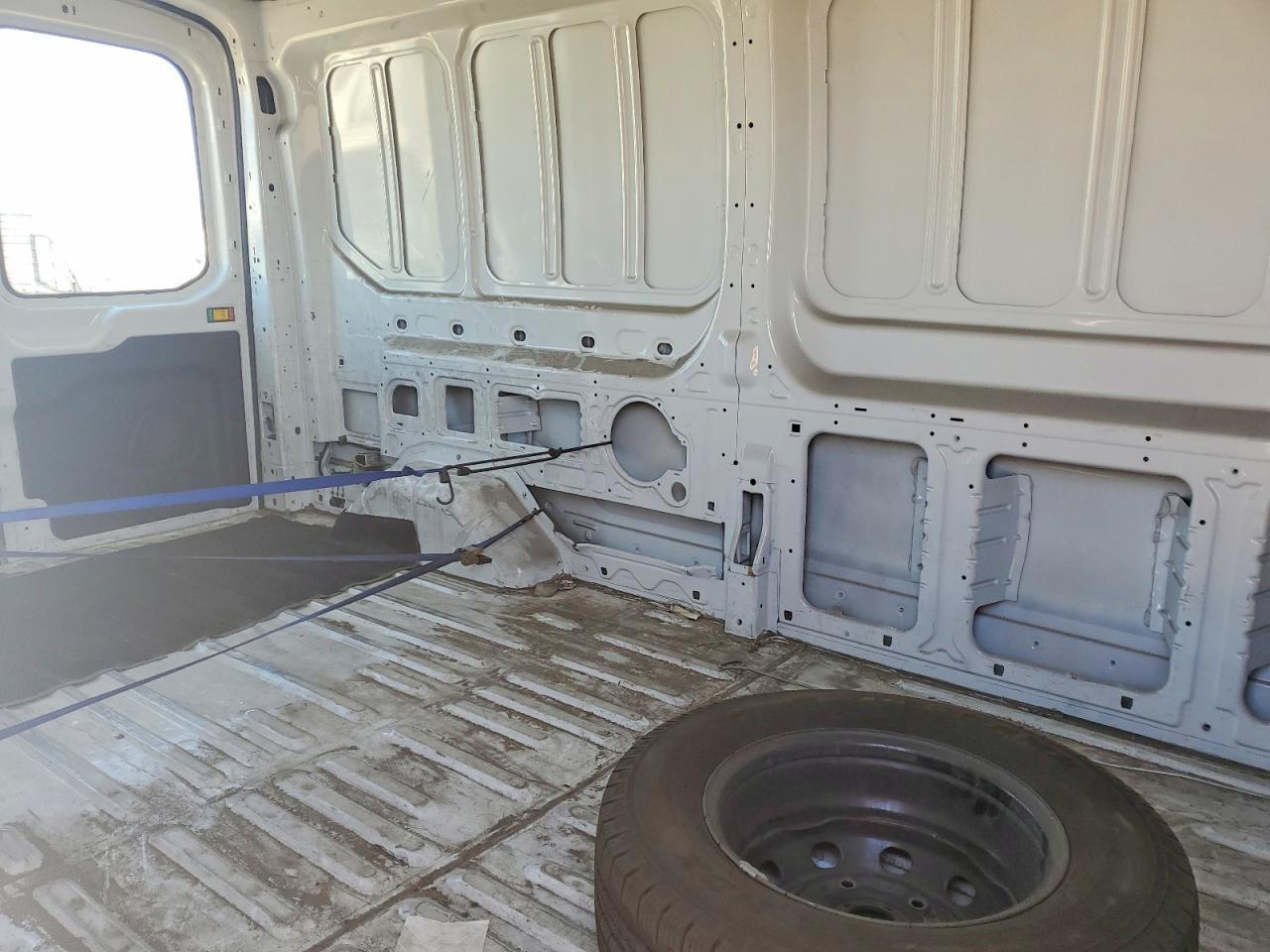 2023 Ford Transit T-250 - zdjęcie 10