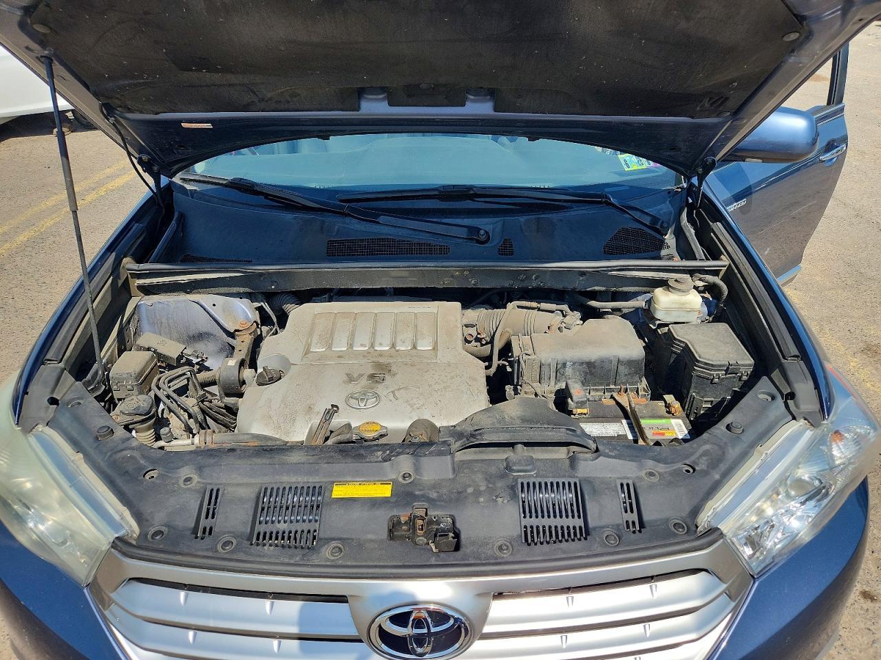 2013 Toyota Highlander Limited - zdjęcie 12