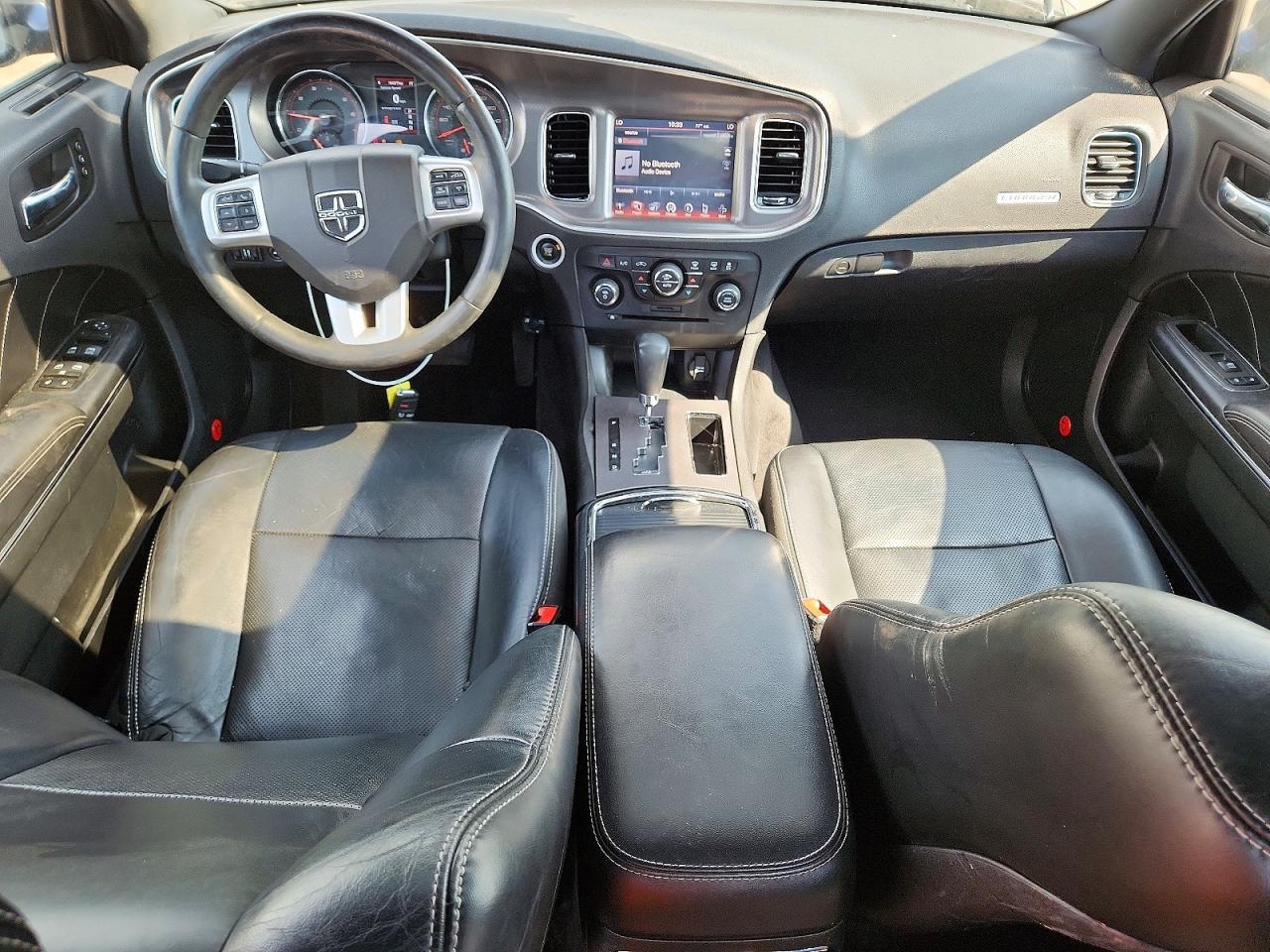 2014 Dodge Charger R - zdjęcie 8
