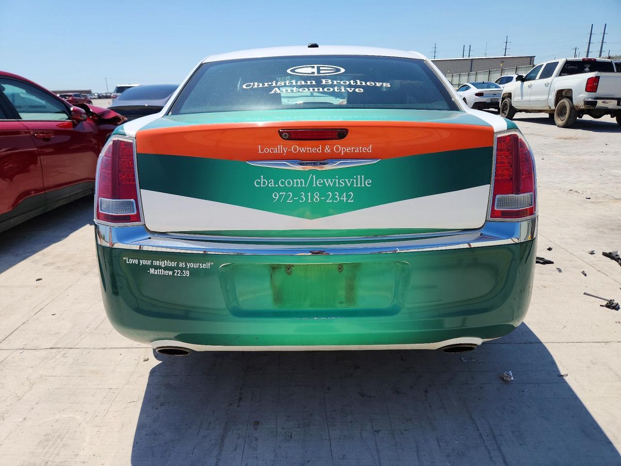 2014 Chrysler 300 - zdjęcie 6
