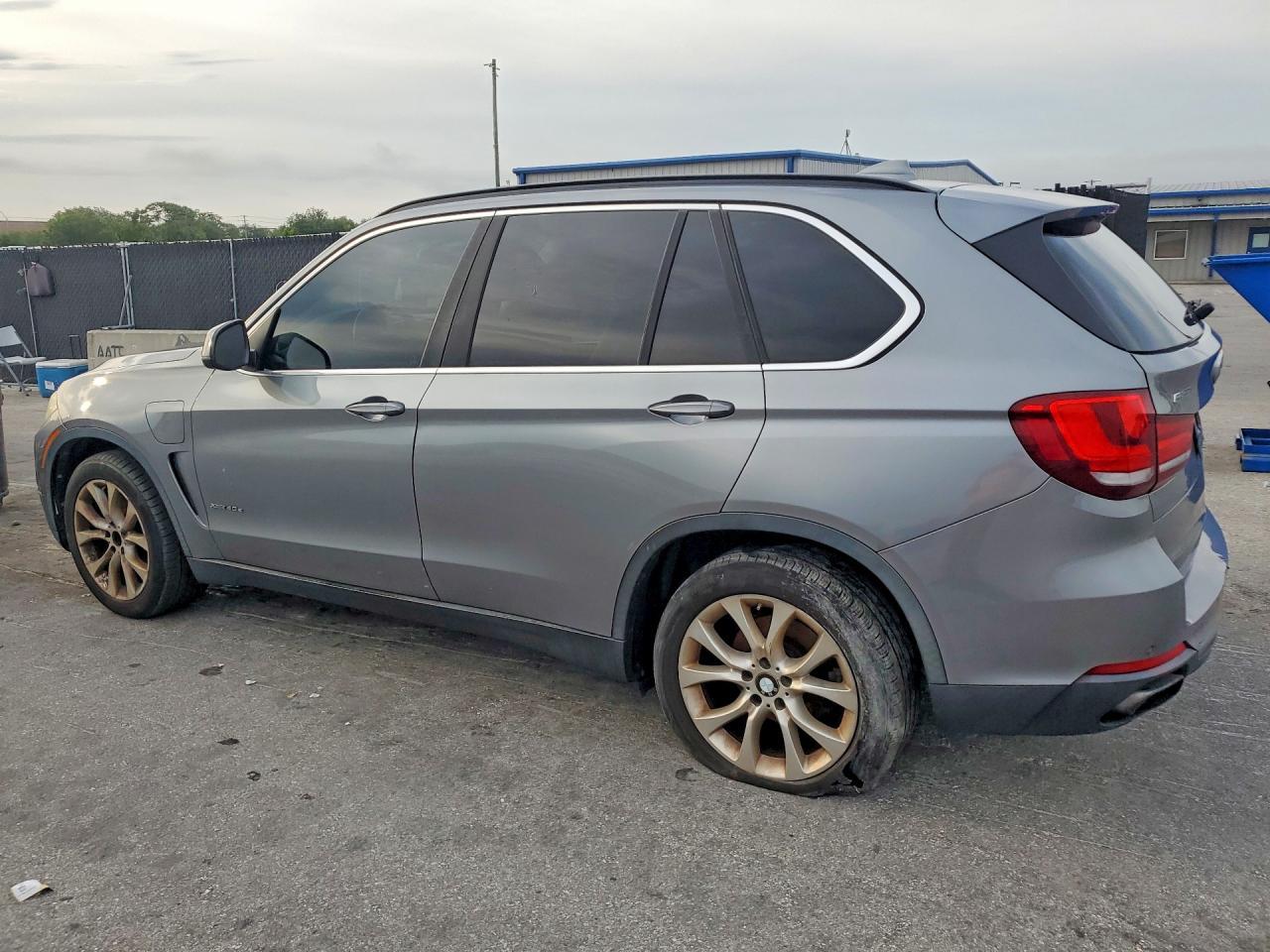 2016 BMW X5 Xdr40E - zdjęcie 2