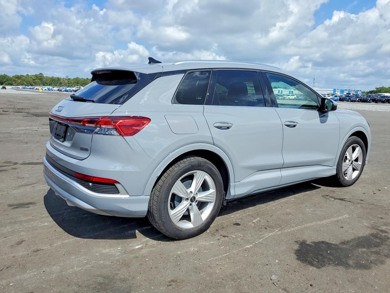 2024 Audi Q4 E-Tron Premium - zdjęcie 3