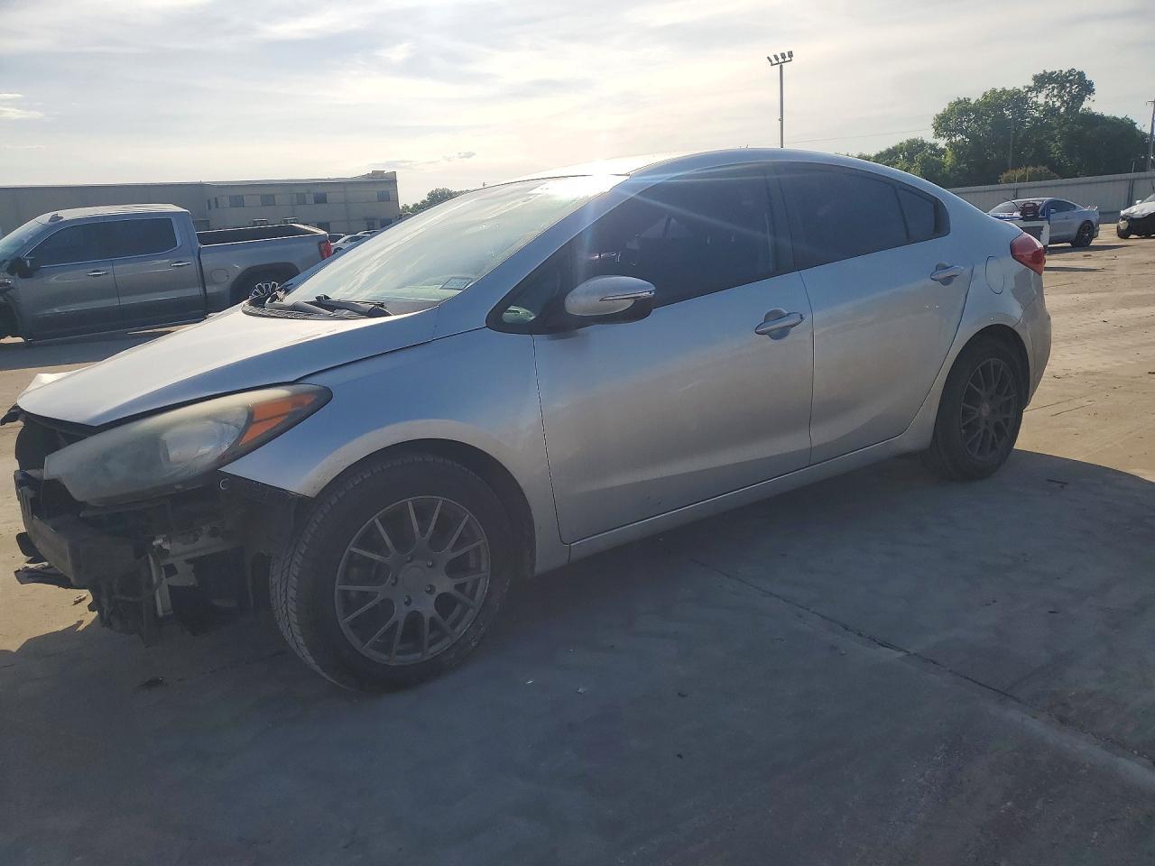 Kia Forte - zdjęcie 1