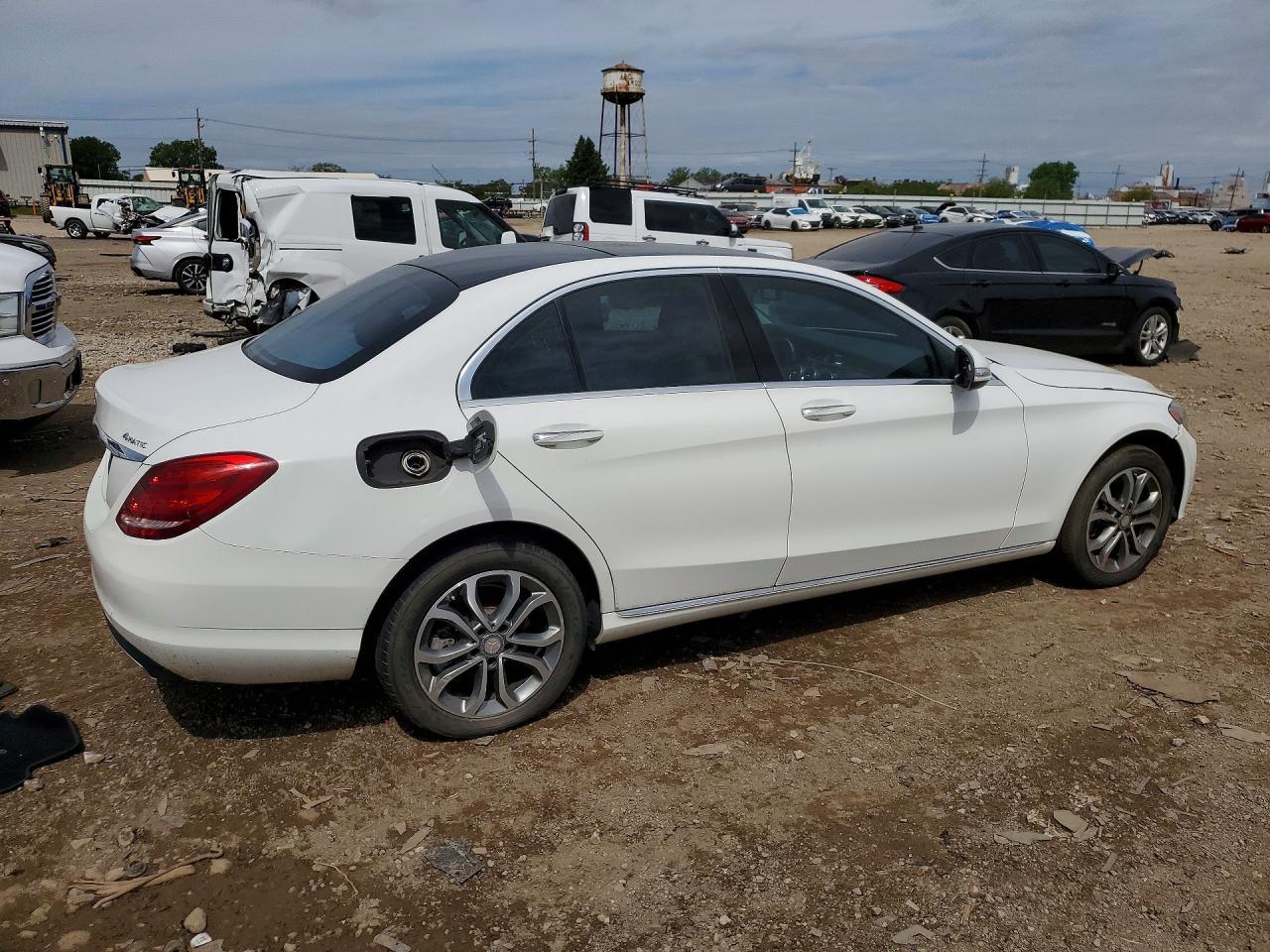2015 Mercedes-Benz C 300 4Matic - zdjęcie 3