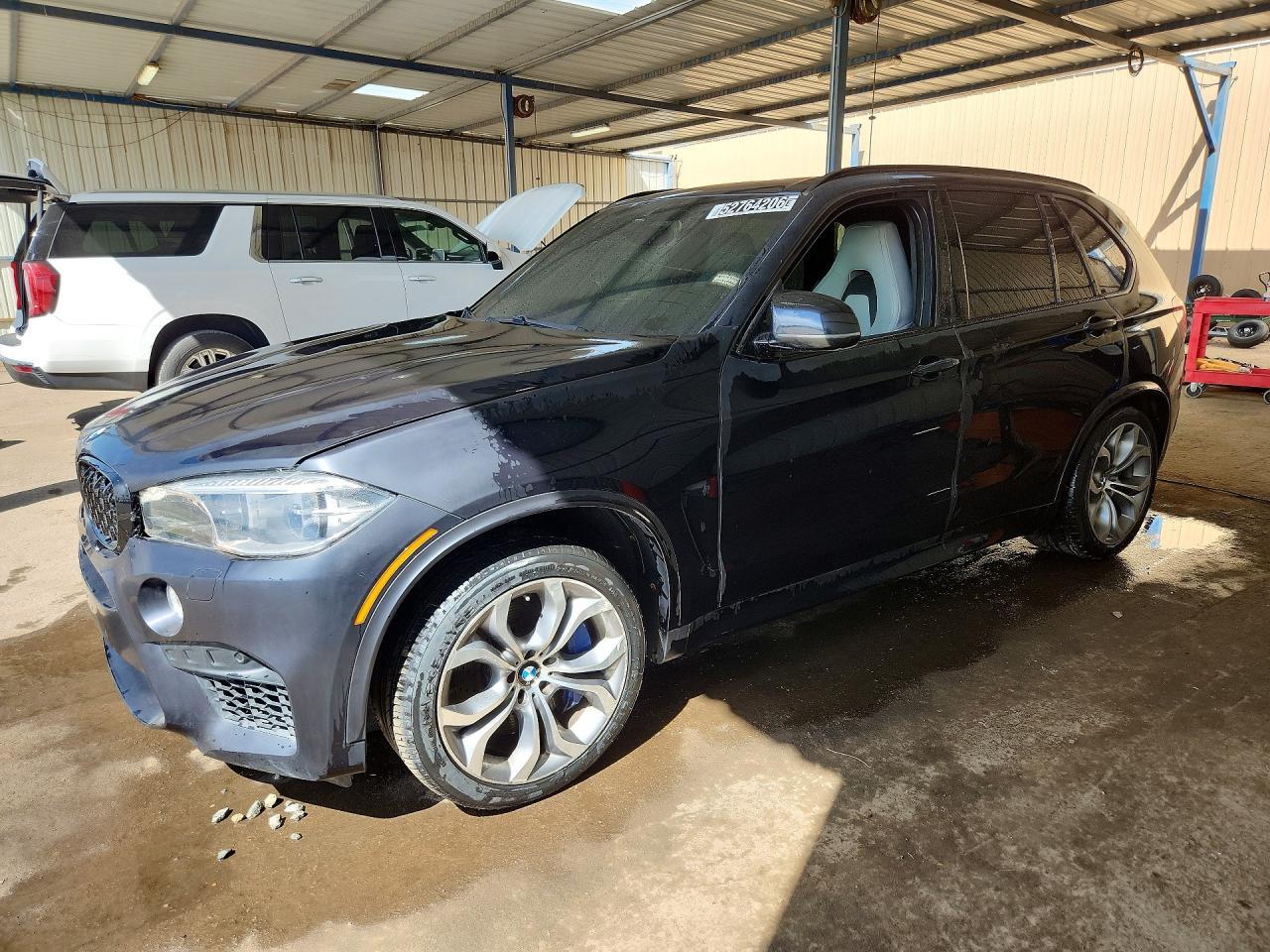 2015 BMW X5 M - zdjęcie główne