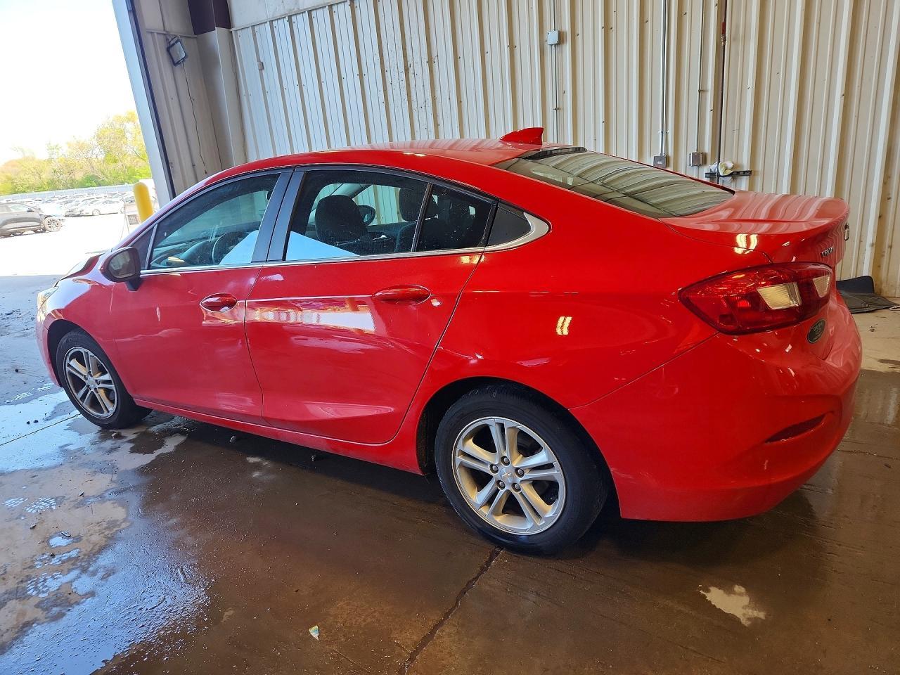 2017 Chevrolet Cruze Lt - zdjęcie 2